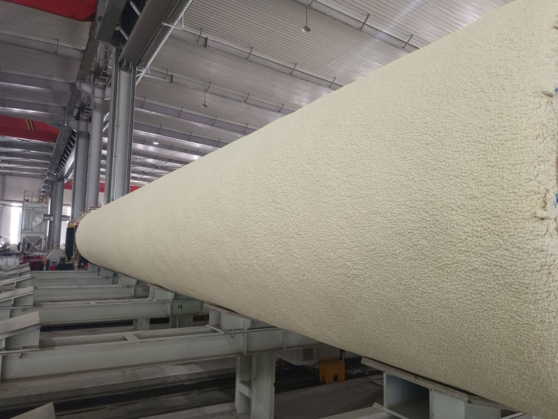 硬质聚氨酯喷涂聚乙烯缠绕预制直埋保温管