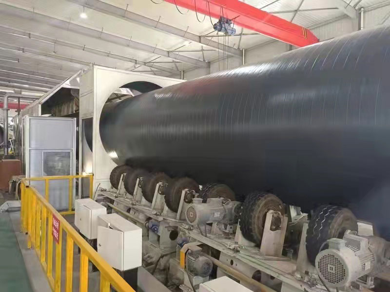 硬质聚氨酯喷涂聚乙烯缠绕预制直埋保温管